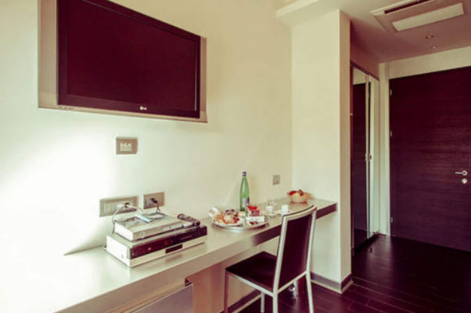 All Ways Garden Hotel & Leisure Rome Exterior photo