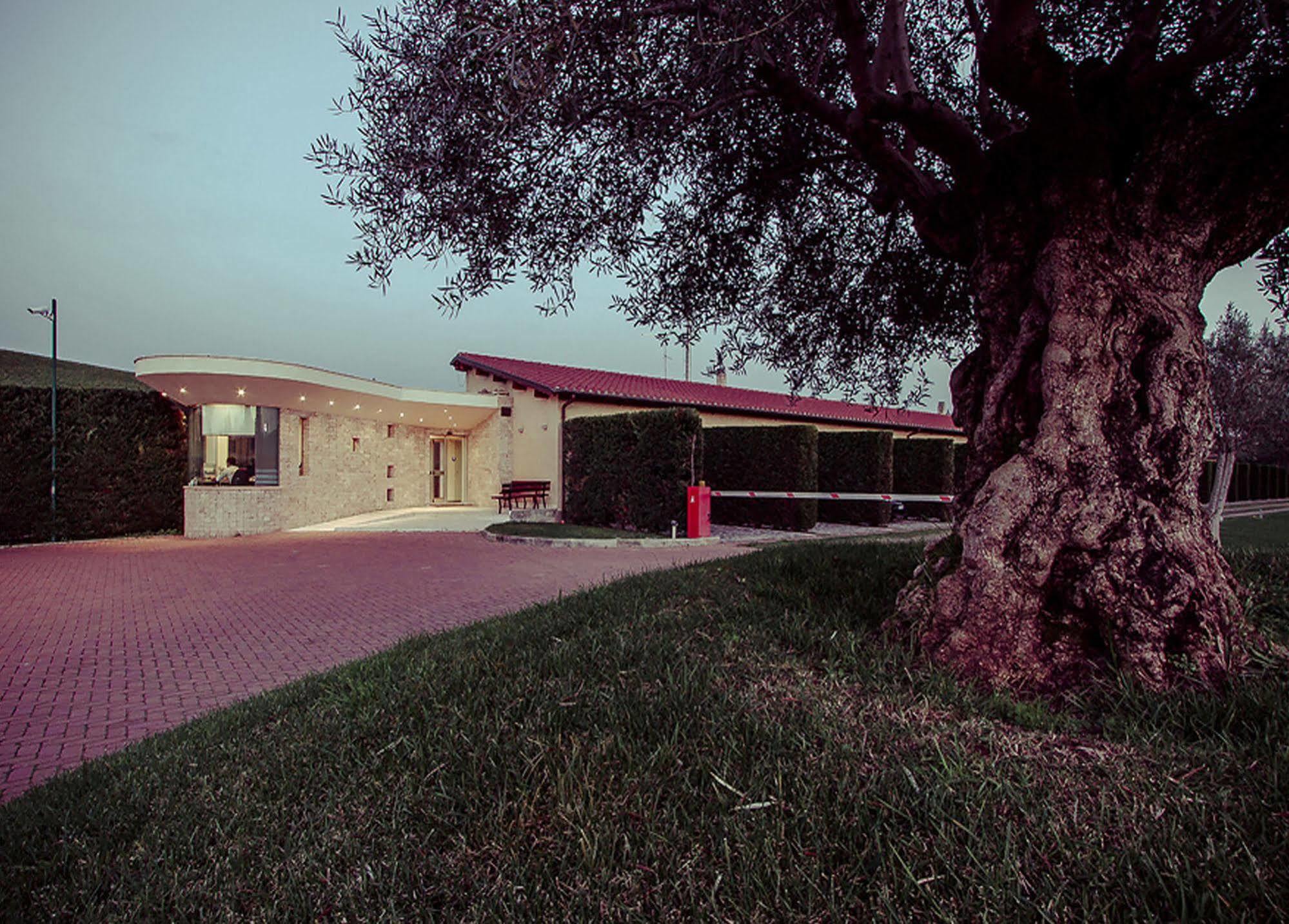 All Ways Garden Hotel & Leisure Rome Exterior photo